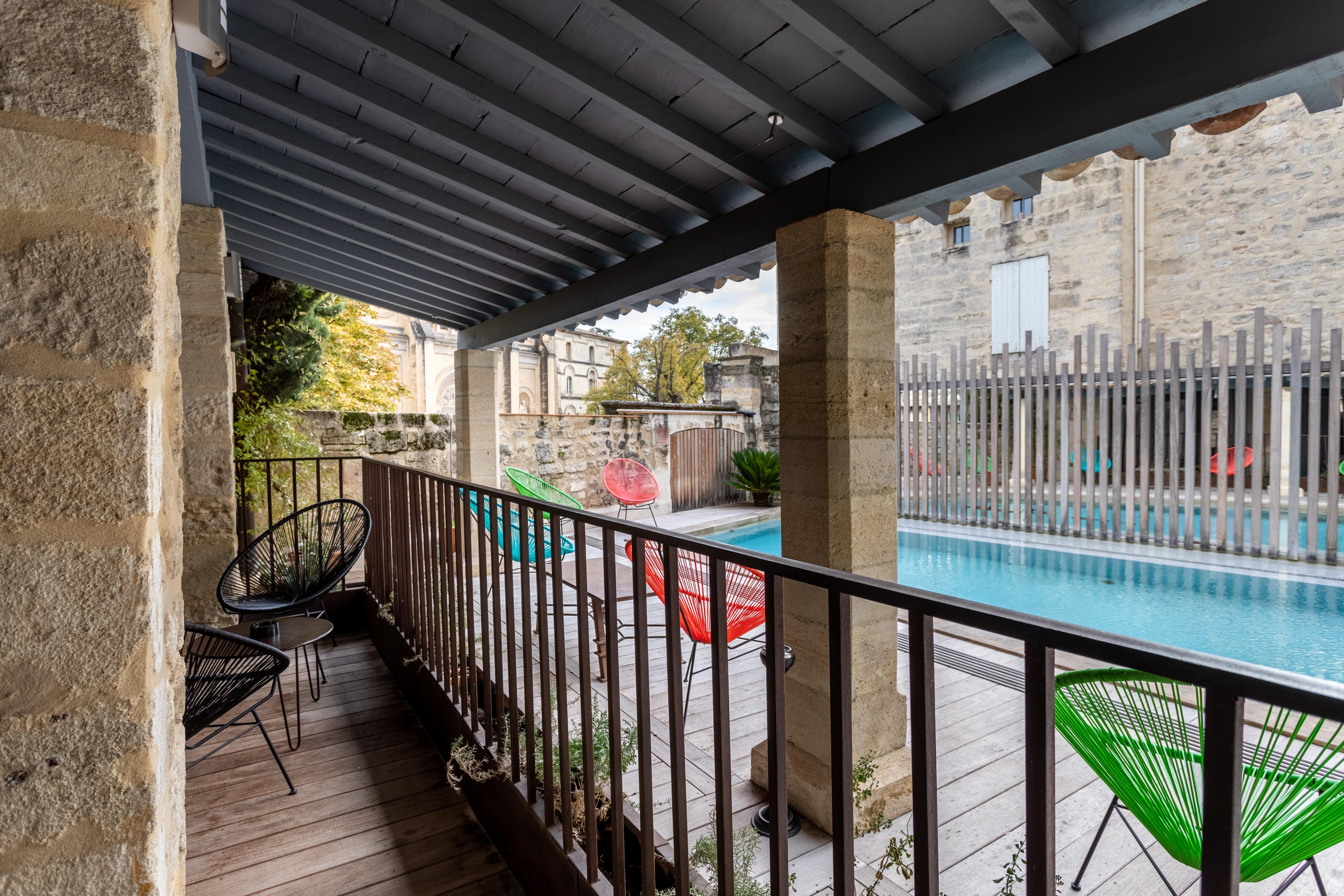 Boutique Hotel Entraigues Юзес Экстерьер фото