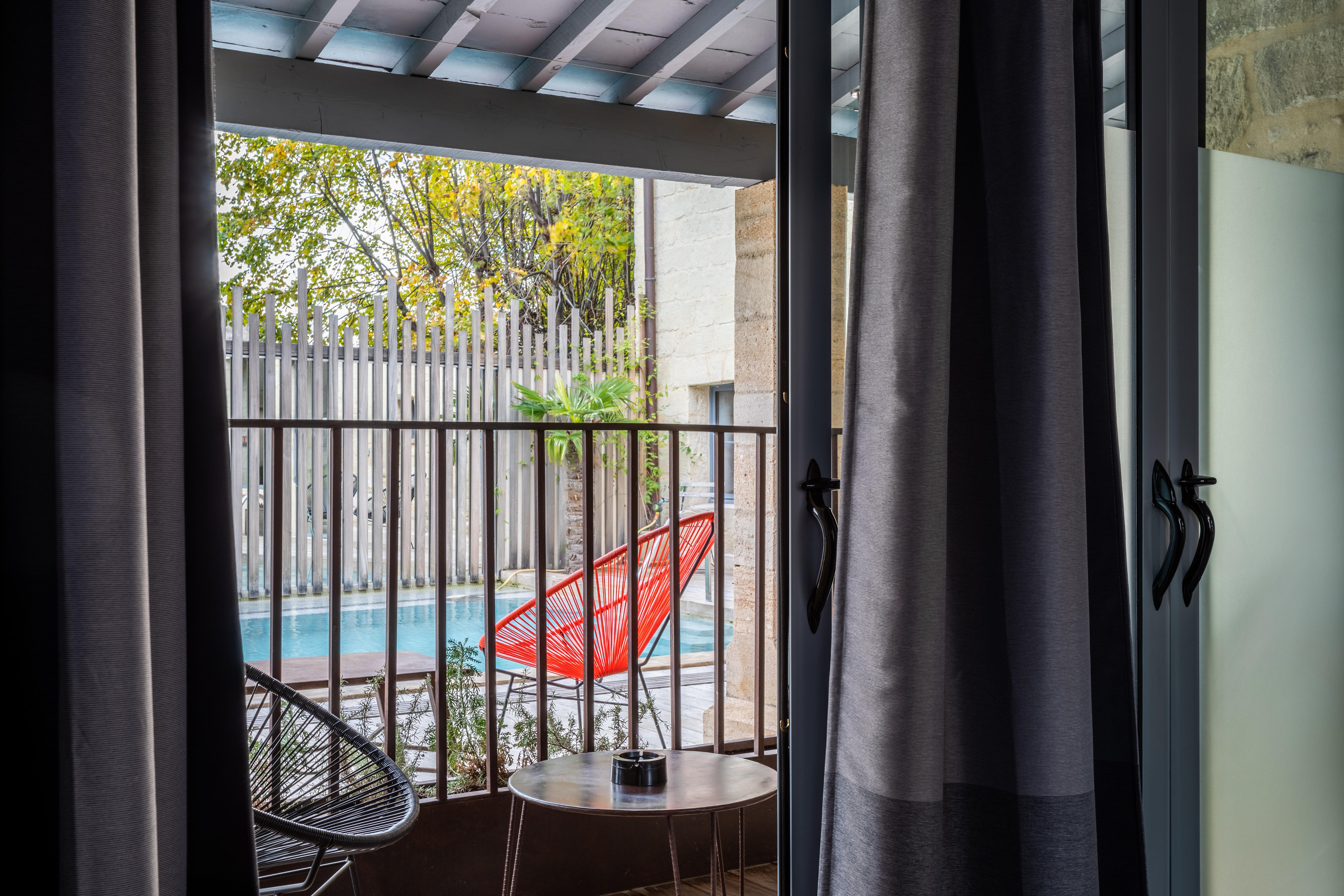 Boutique Hotel Entraigues Юзес Экстерьер фото