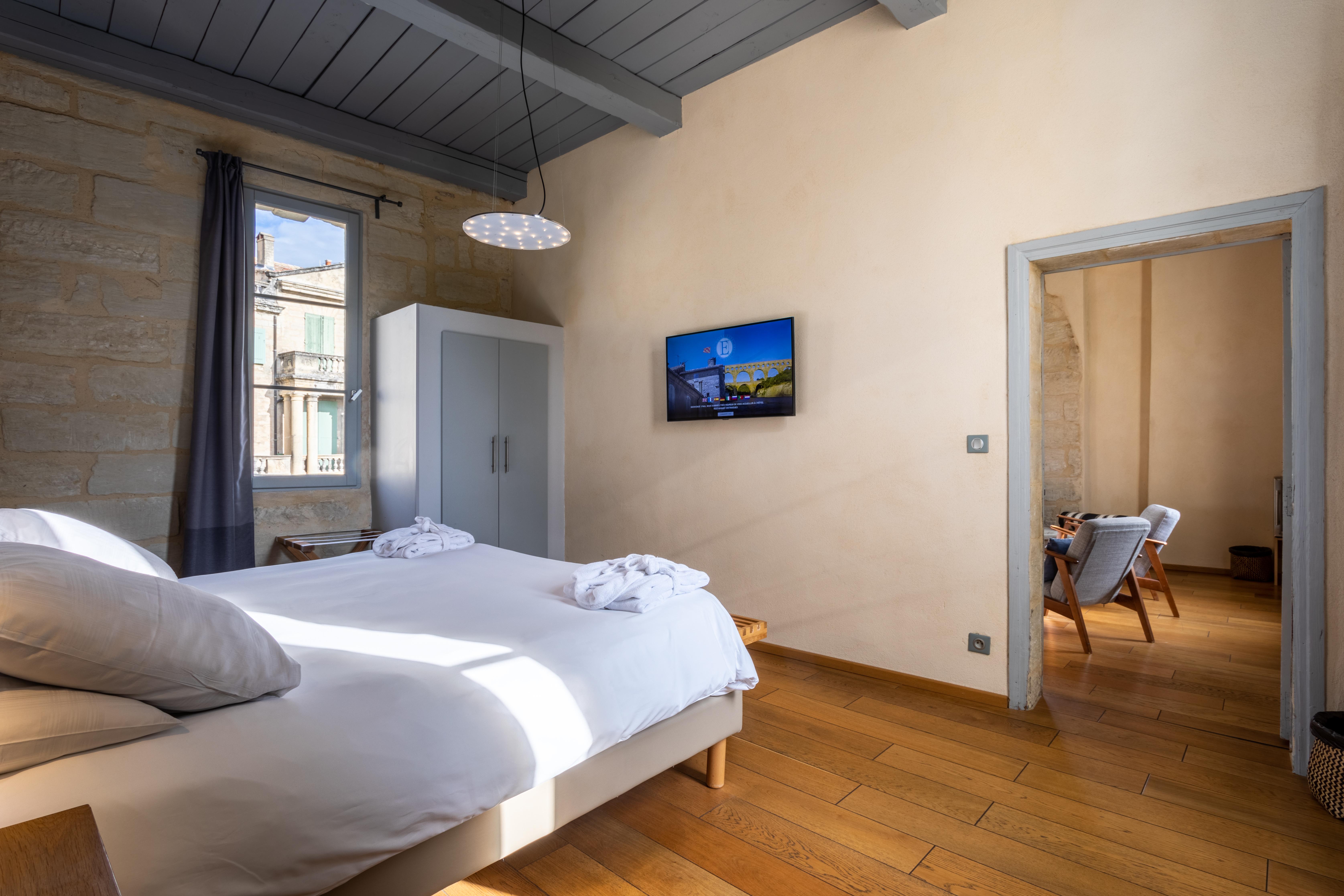 Boutique Hotel Entraigues Юзес Экстерьер фото