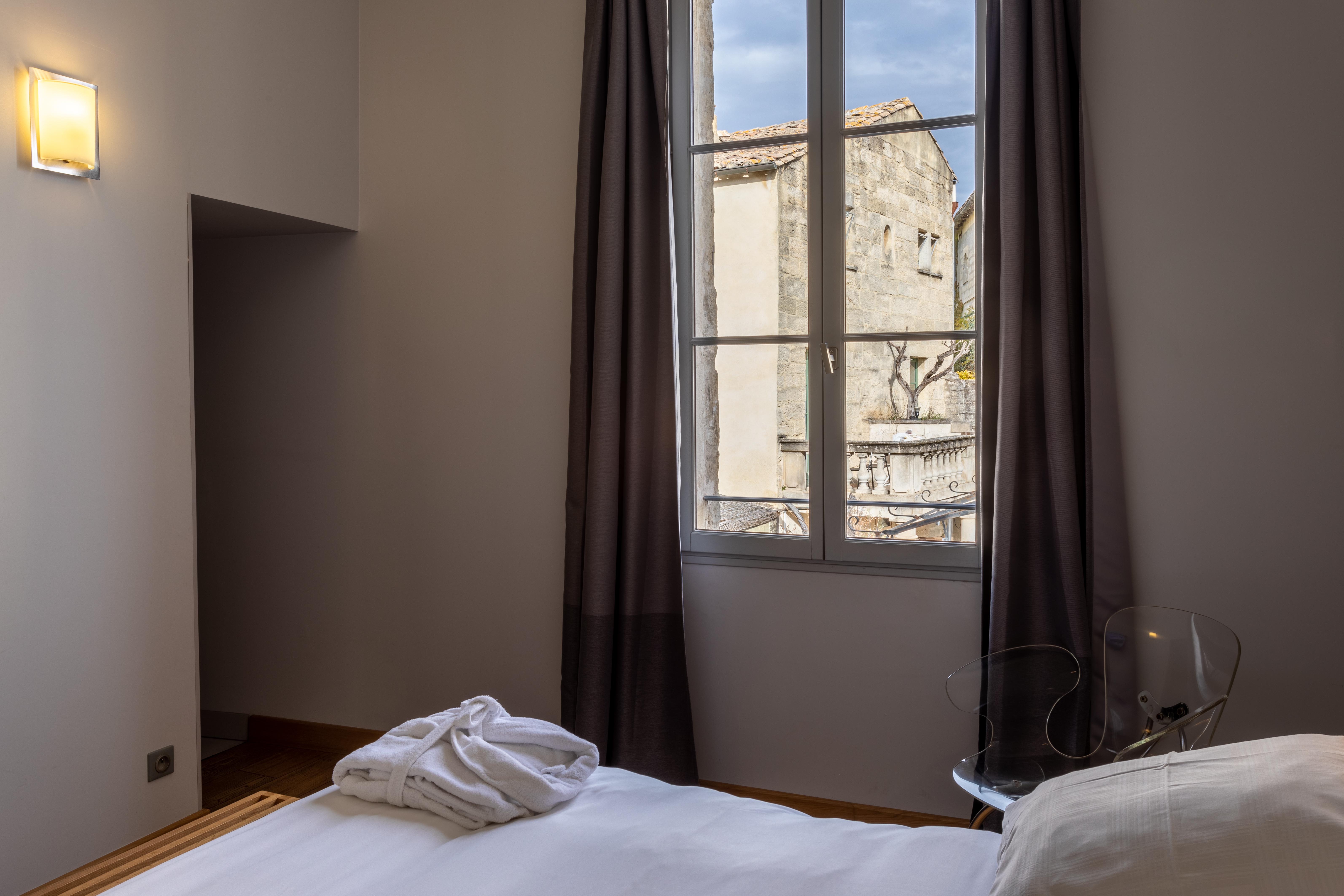 Boutique Hotel Entraigues Юзес Экстерьер фото