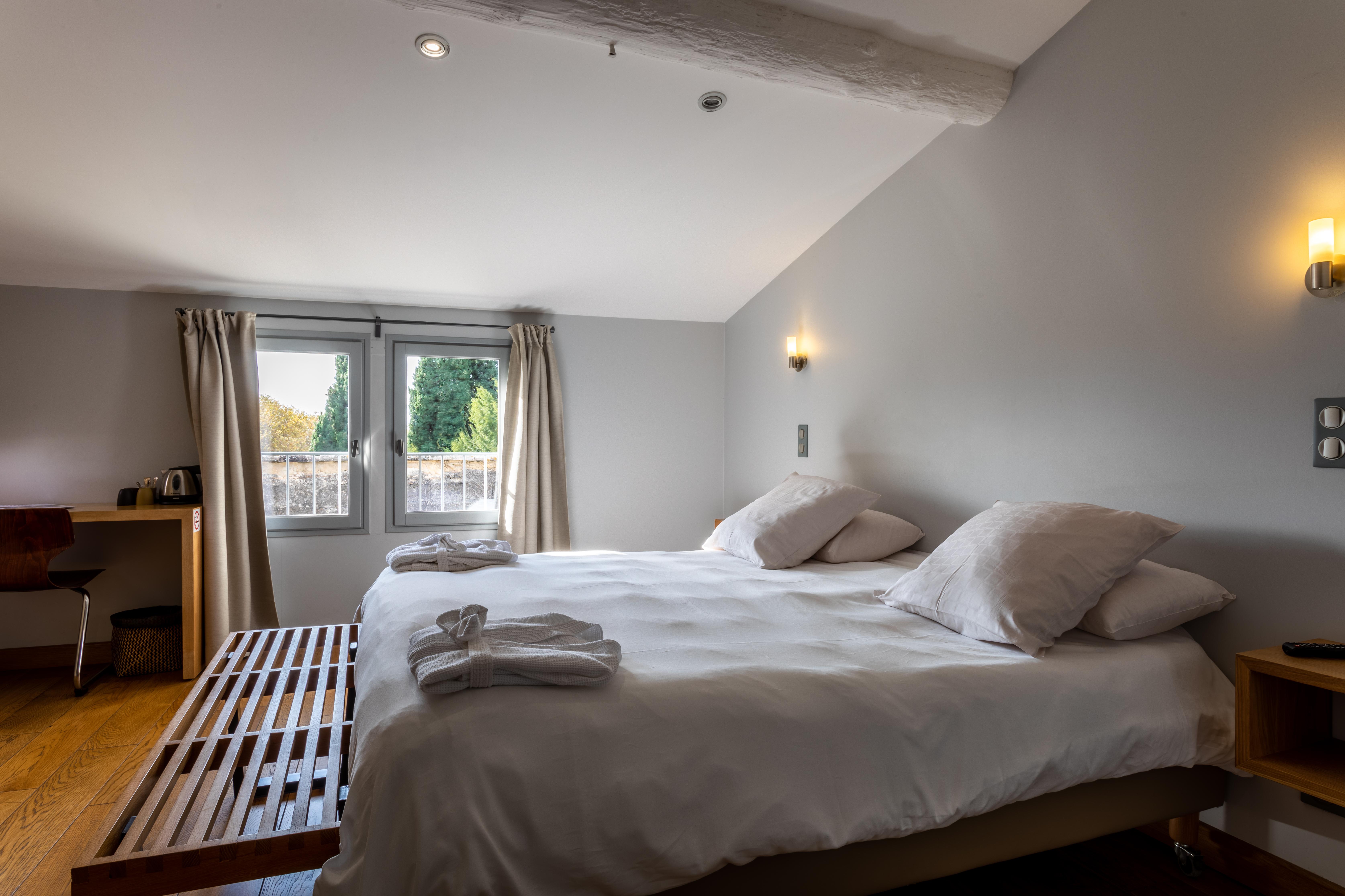 Boutique Hotel Entraigues Юзес Экстерьер фото