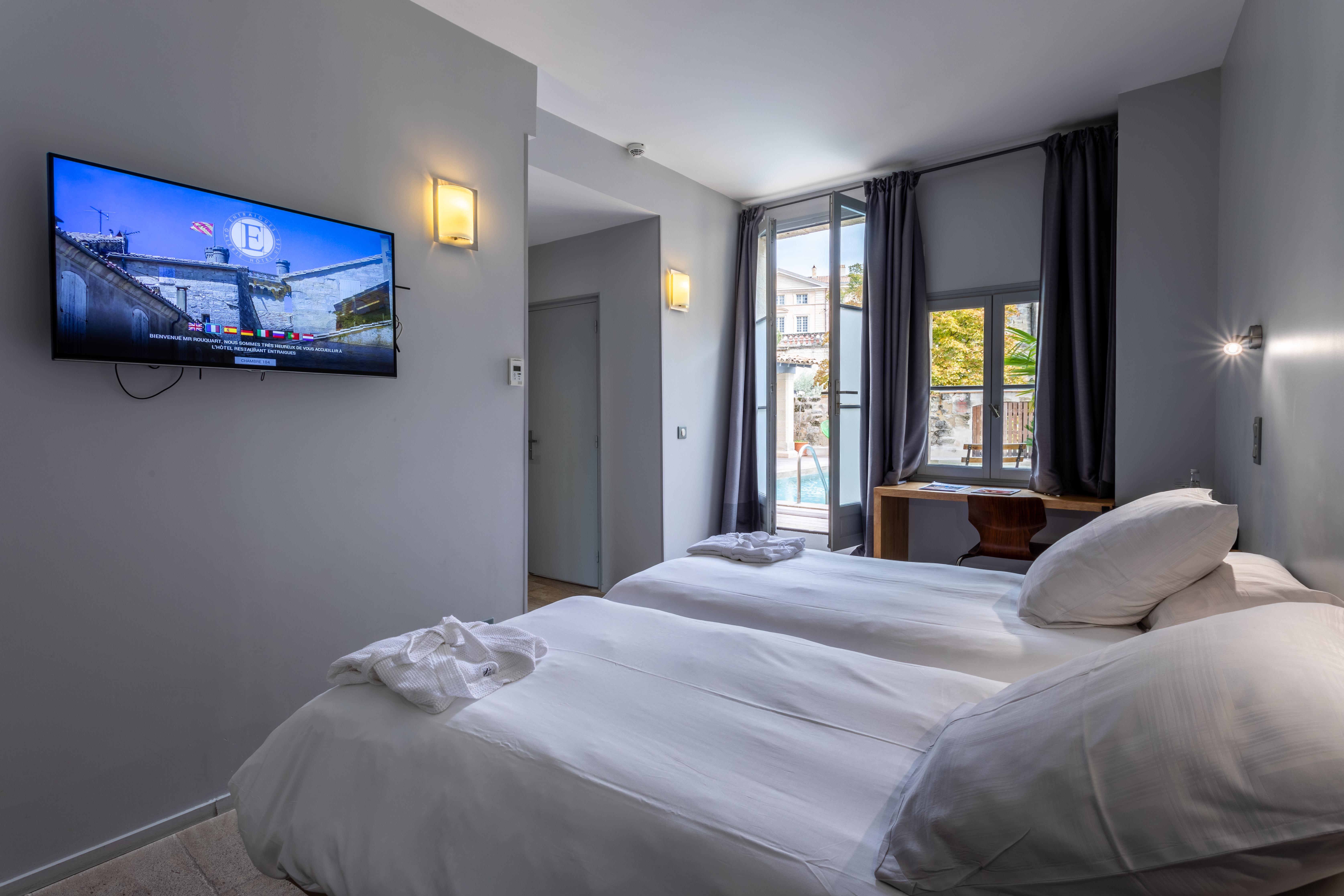 Boutique Hotel Entraigues Юзес Экстерьер фото