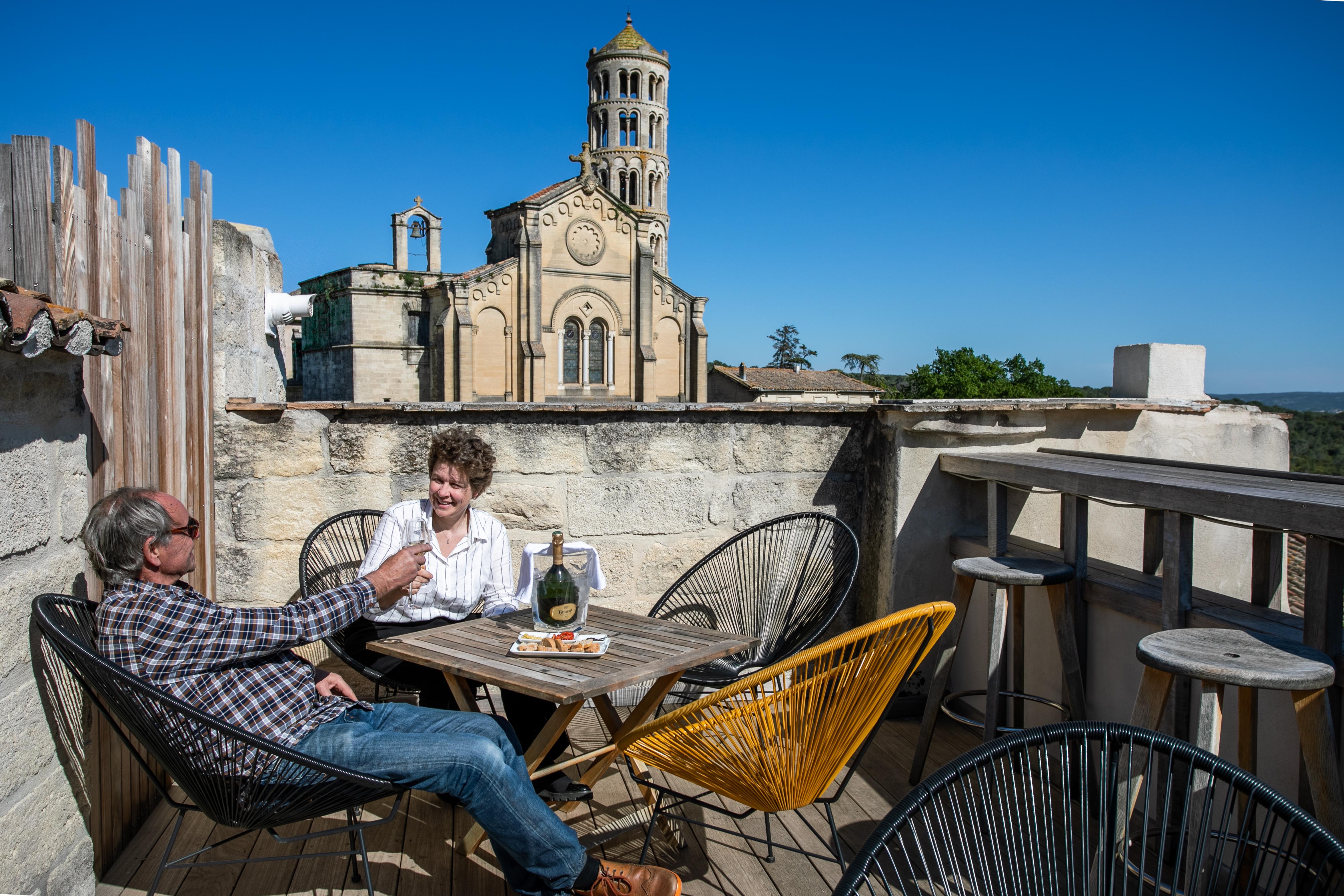 Boutique Hotel Entraigues Юзес Экстерьер фото