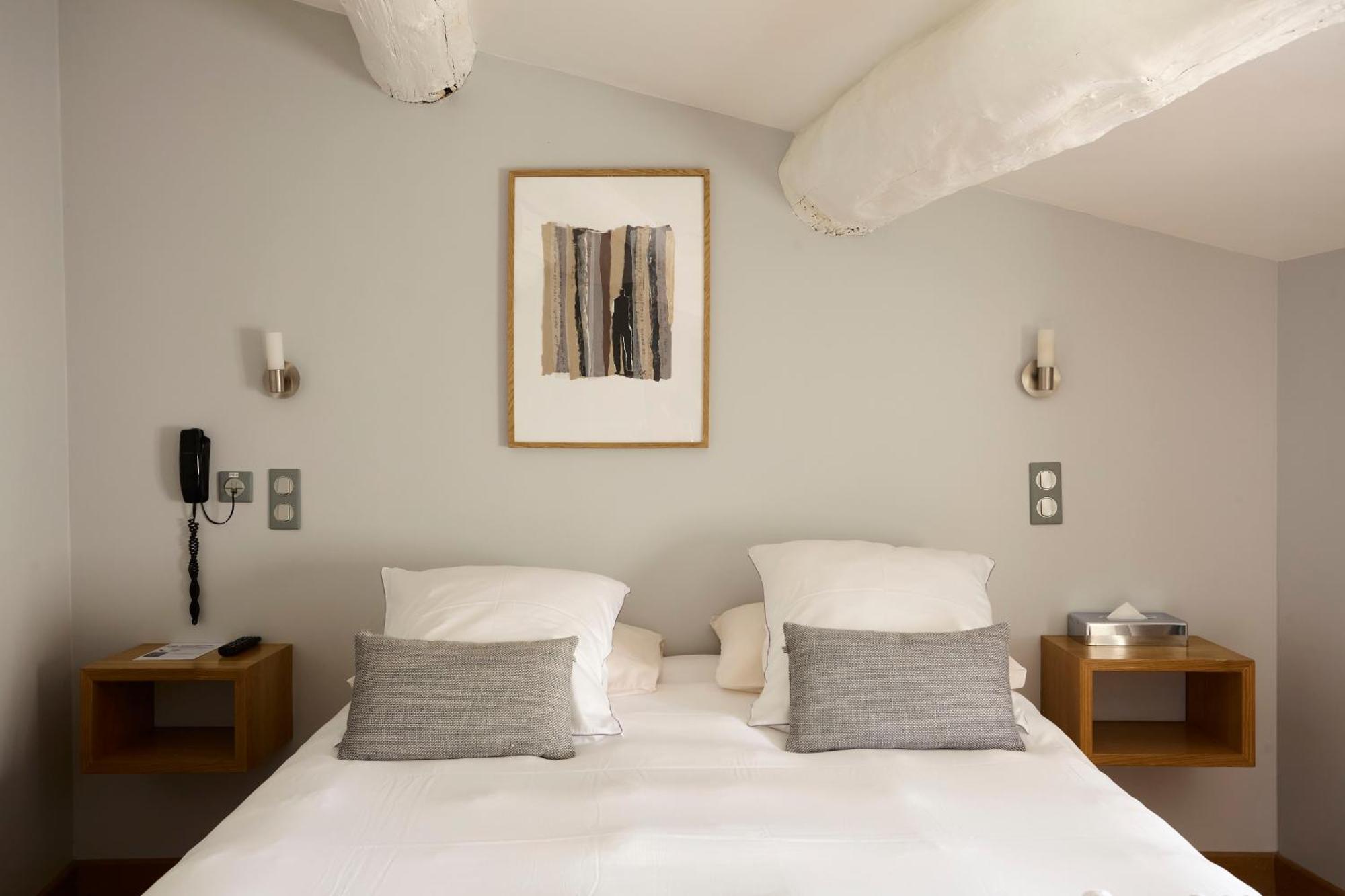 Boutique Hotel Entraigues Юзес Экстерьер фото
