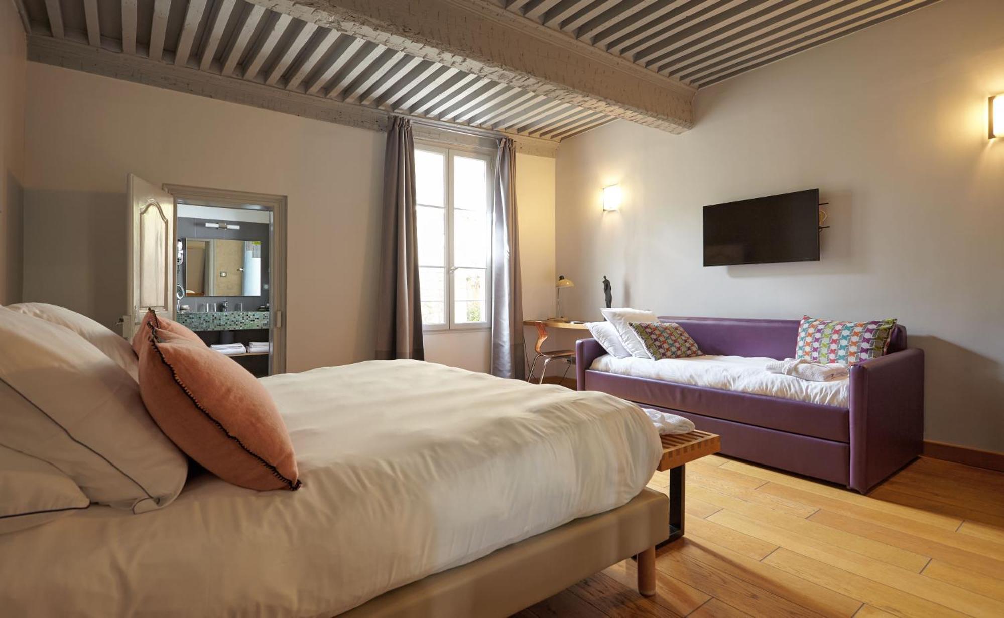 Boutique Hotel Entraigues Юзес Экстерьер фото